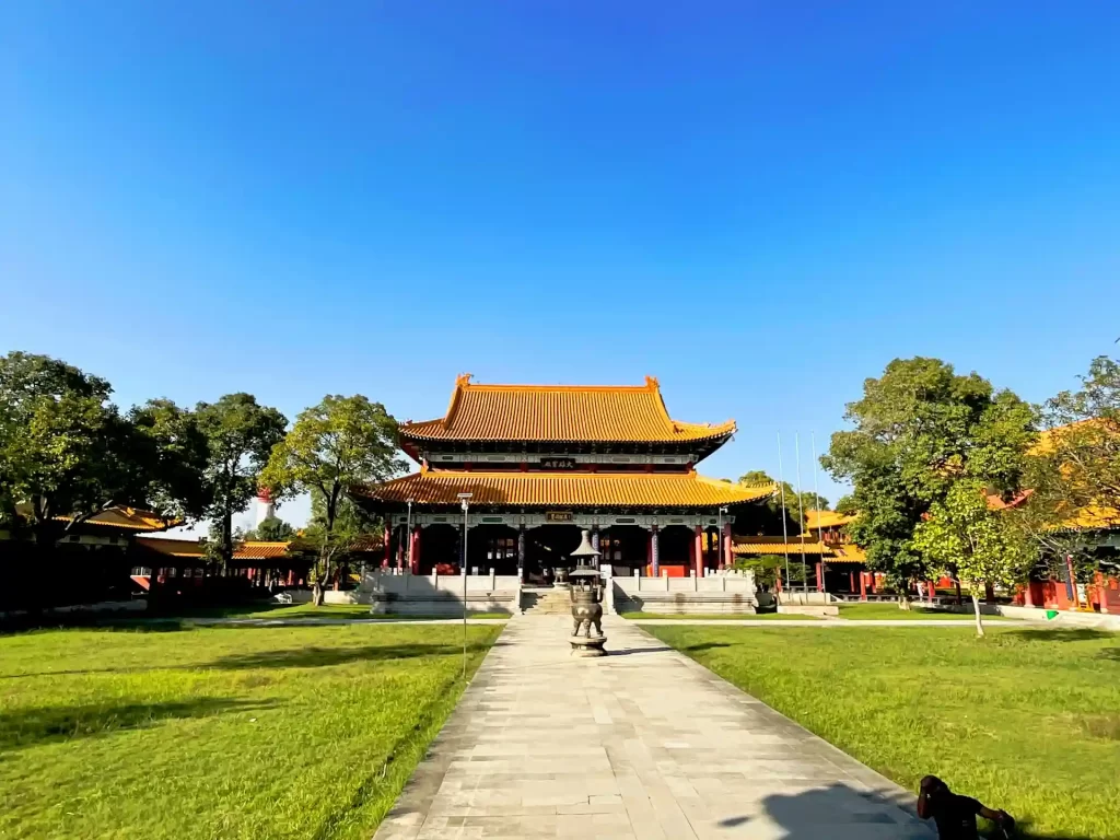 chinese buddhist monastery in lumbini